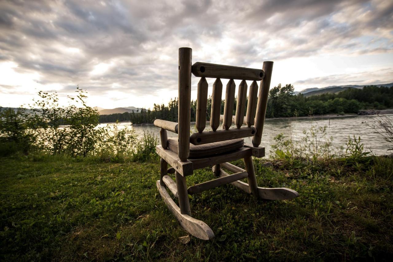 تيراس Skeena River House Bed & Breakfast المظهر الخارجي الصورة