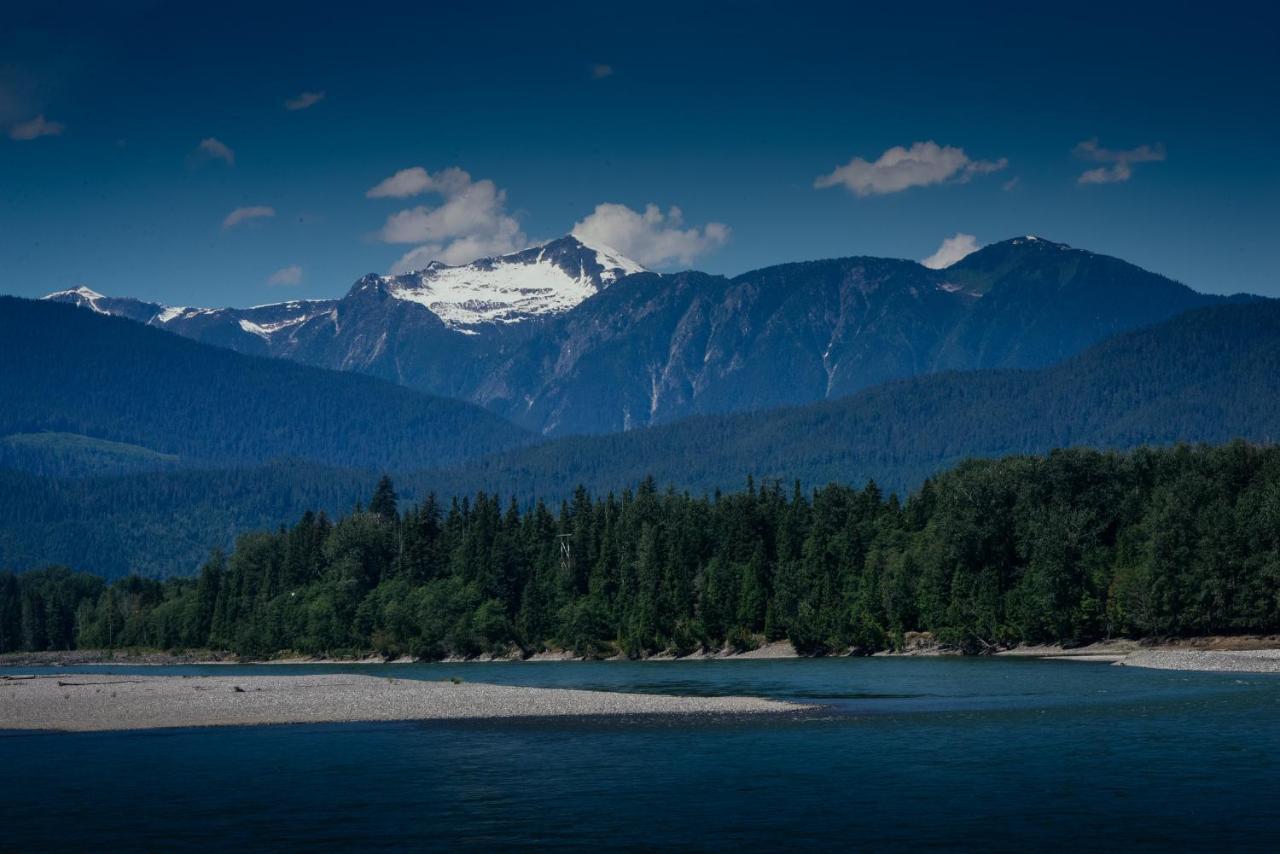تيراس Skeena River House Bed & Breakfast المظهر الخارجي الصورة