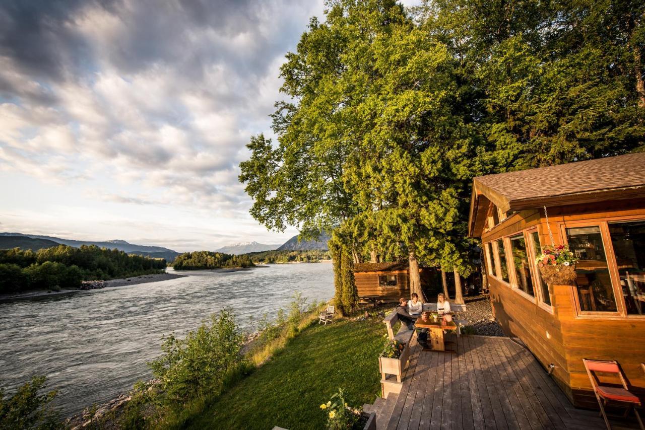 تيراس Skeena River House Bed & Breakfast المظهر الخارجي الصورة