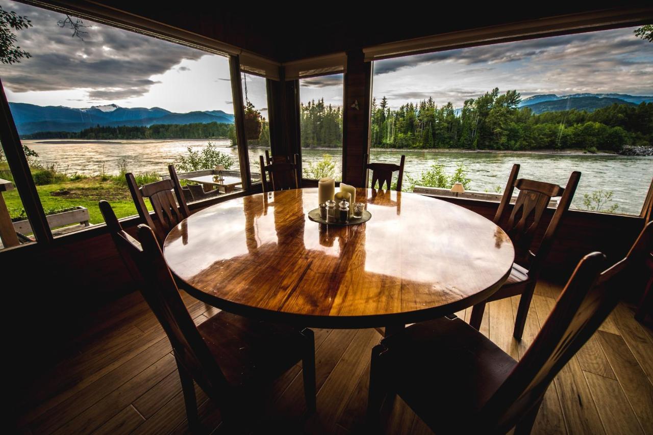 تيراس Skeena River House Bed & Breakfast المظهر الخارجي الصورة