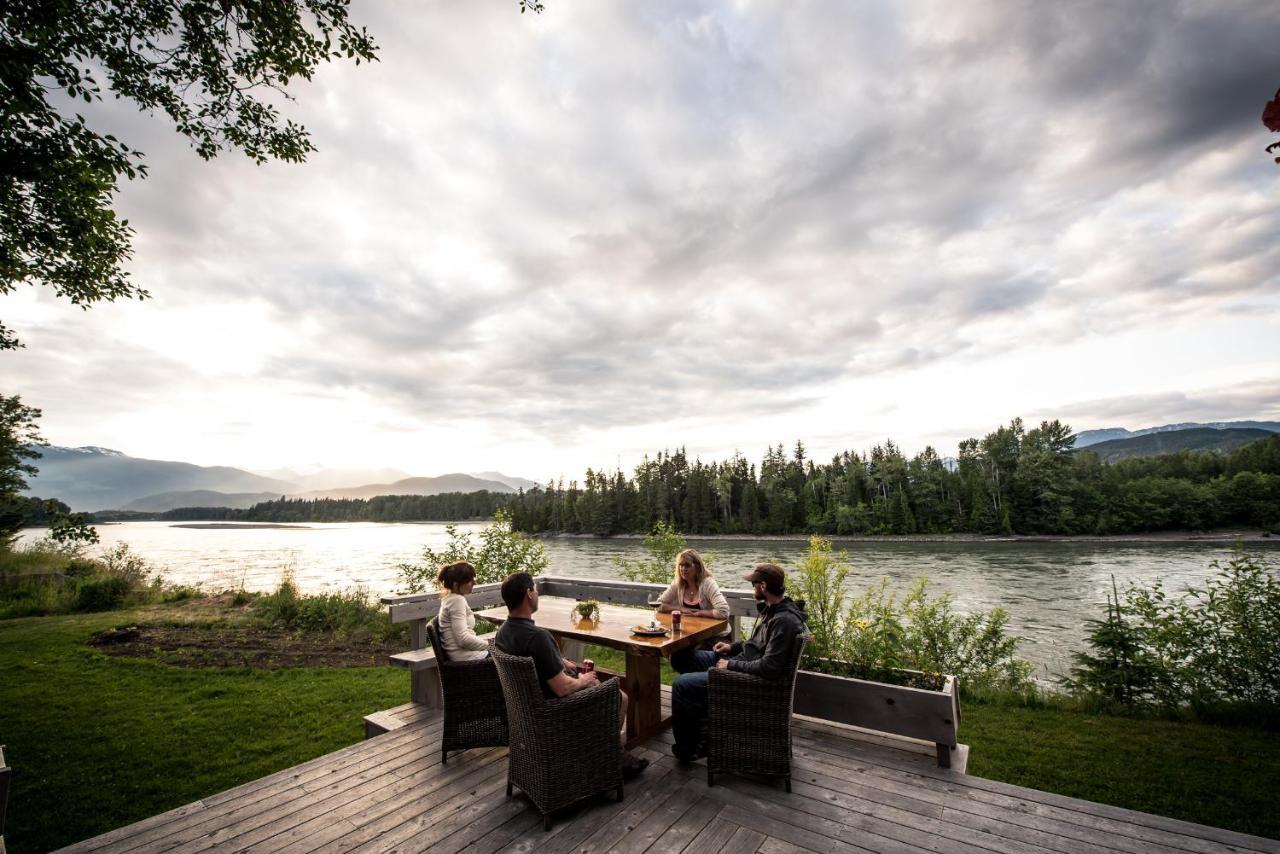تيراس Skeena River House Bed & Breakfast المظهر الخارجي الصورة
