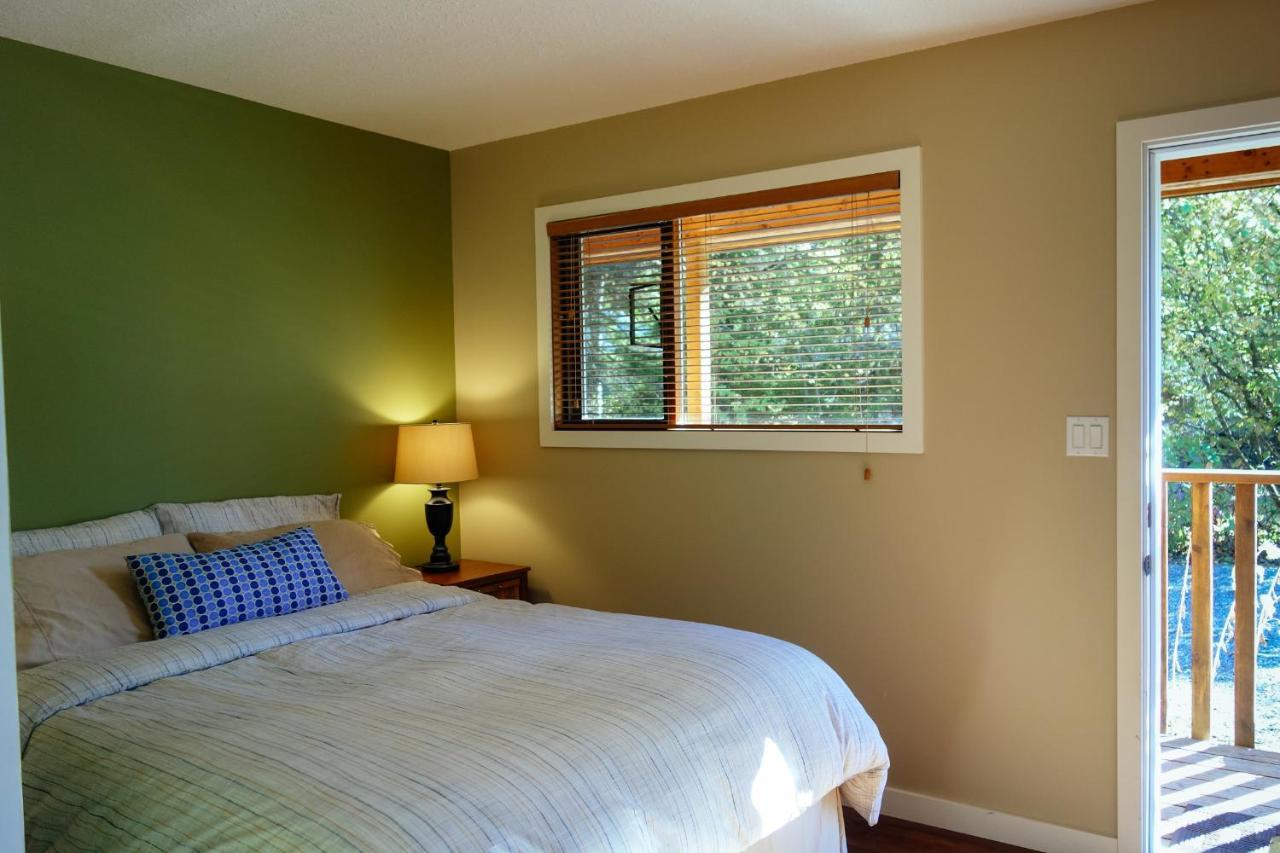 تيراس Skeena River House Bed & Breakfast المظهر الخارجي الصورة