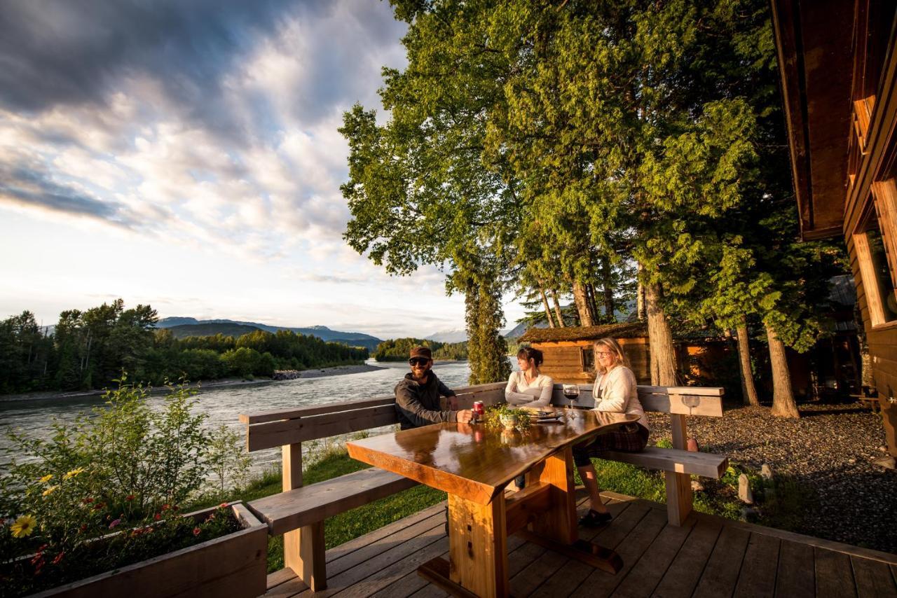 تيراس Skeena River House Bed & Breakfast المظهر الخارجي الصورة